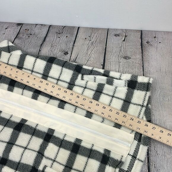 T by TALBOTS Fleece Jacket Womens cream black Plaid Full Zip Soft Pockets Small - Picture 13 of 13